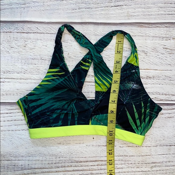 Fabletics Sports Bra - Picture 5 of 6